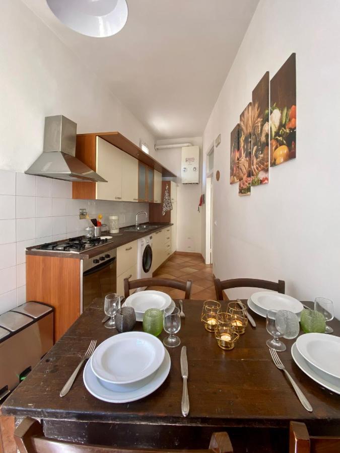 Nice & Roomy Behind The Uffizi Museum Apartamento Florencia