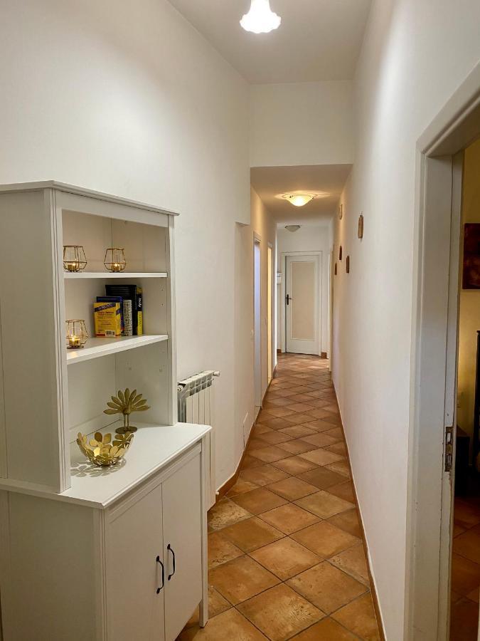 Nice & Roomy Behind The Uffizi Museum * Florencia